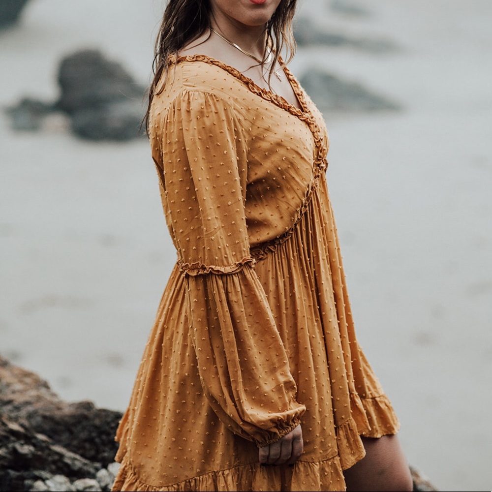 Mustard yellow dress Auguste